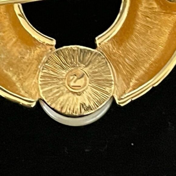 Swarovski black enamel Faux Pearl Crystals Brooch Earring Set Excellent new cond - Picture 7 of 7